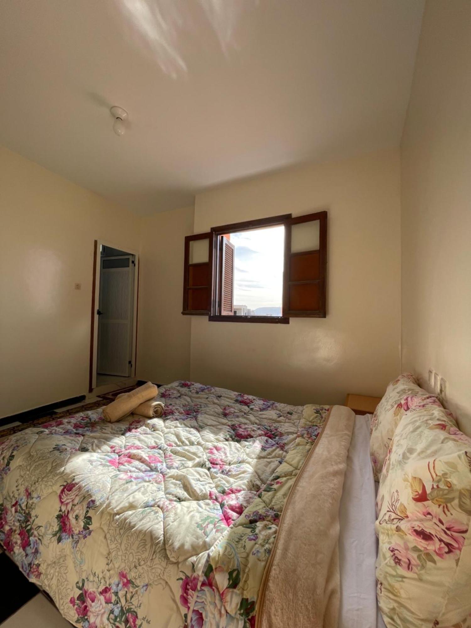 Berber Waves Surf House Hostel Tamraght Buitenkant foto