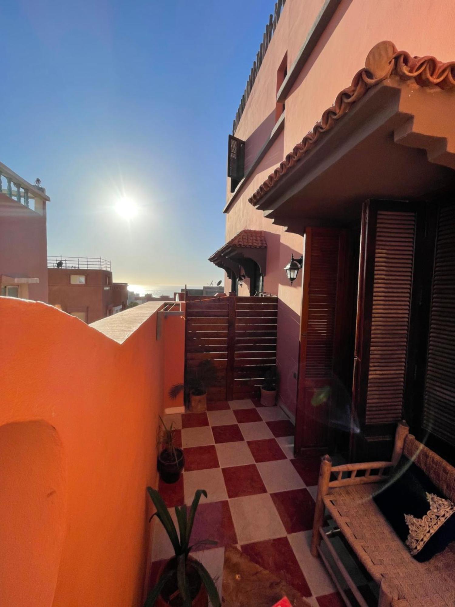 Berber Waves Surf House Hostel Tamraght Buitenkant foto