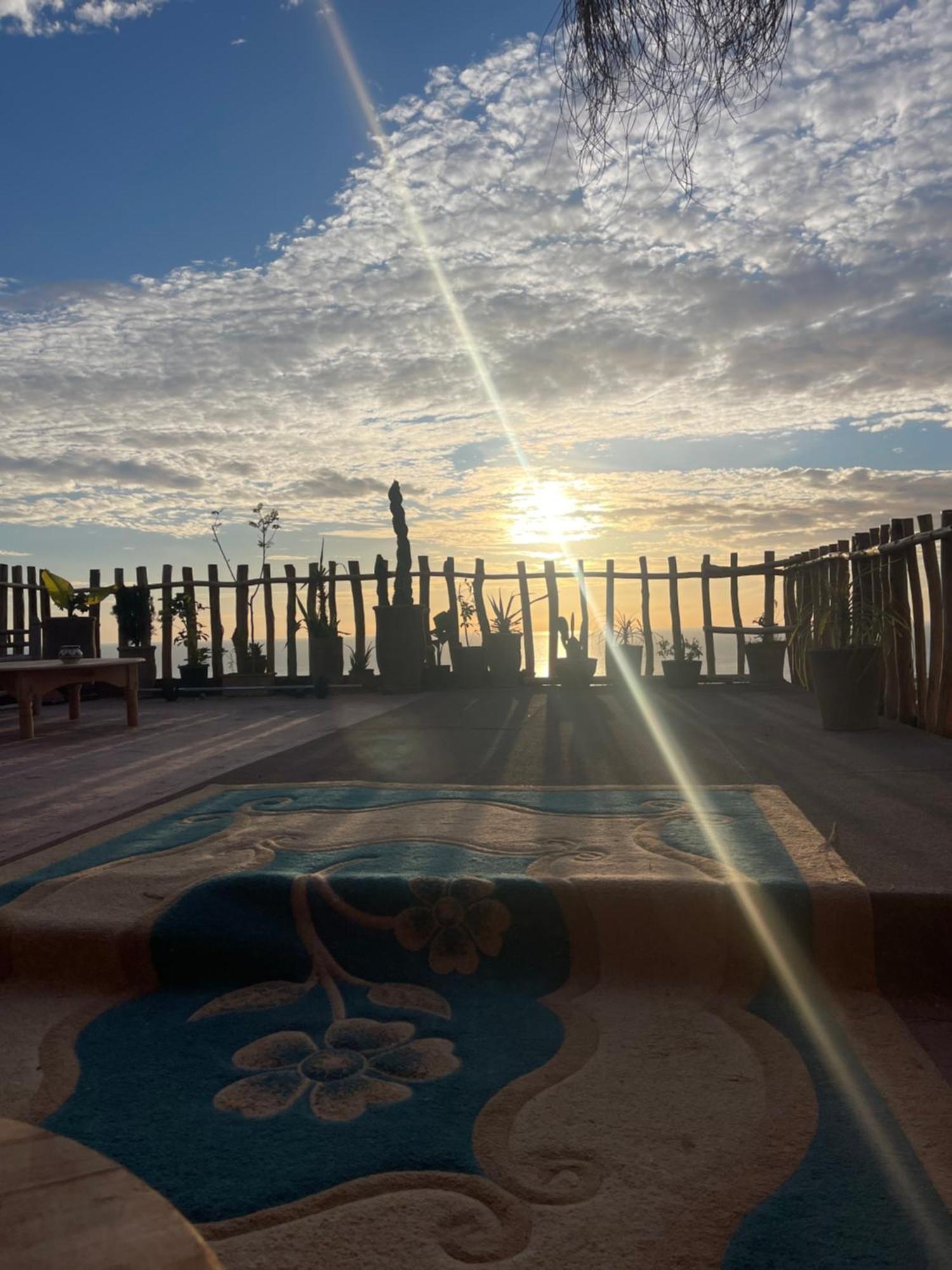 Berber Waves Surf House Hostel Tamraght Buitenkant foto