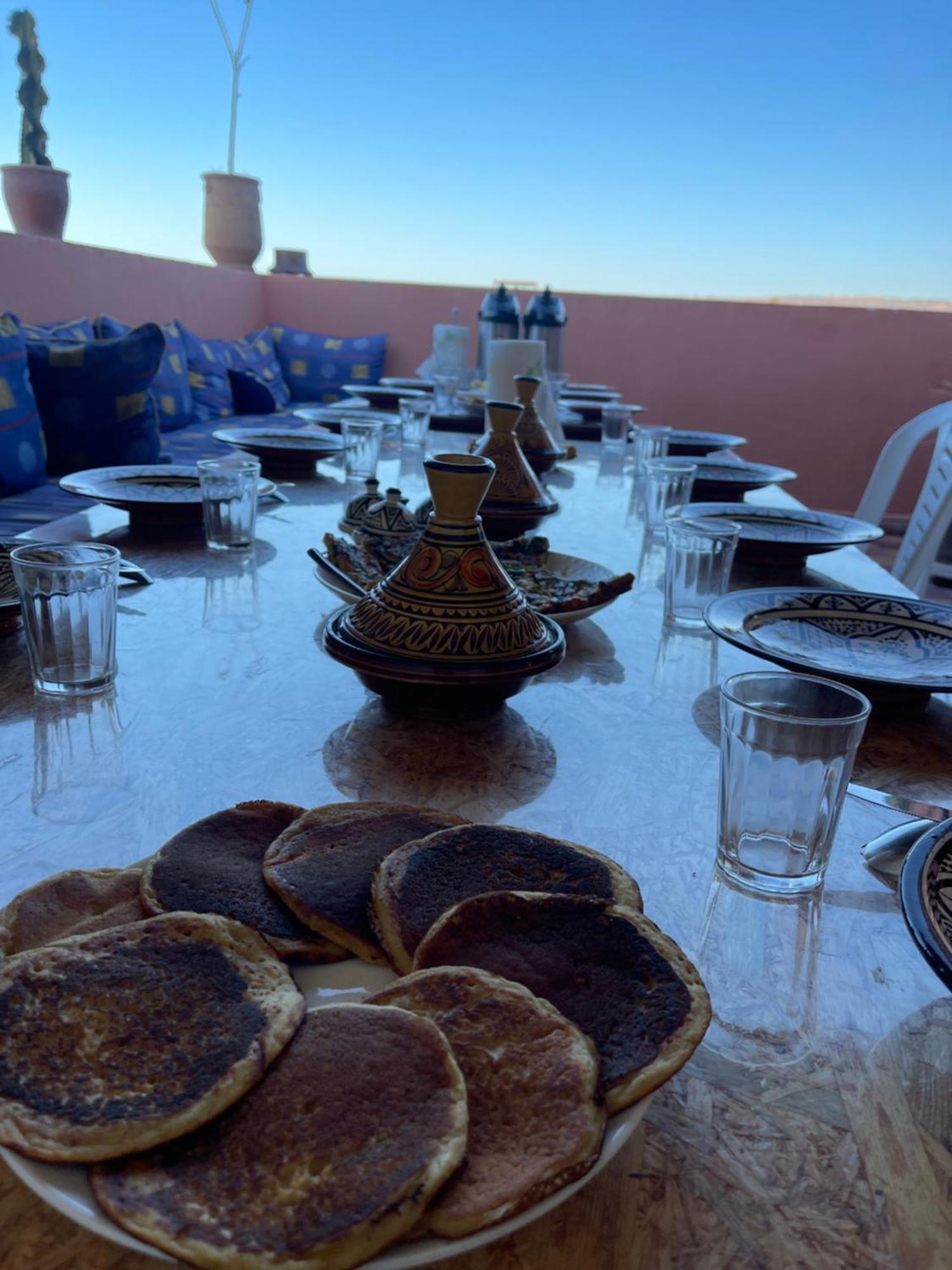 Berber Waves Surf House Hostel Tamraght Buitenkant foto