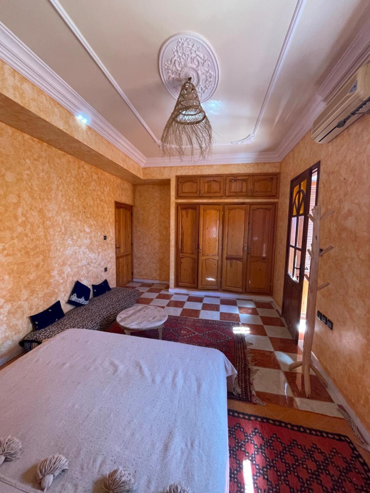Berber Waves Surf House Hostel Tamraght Buitenkant foto