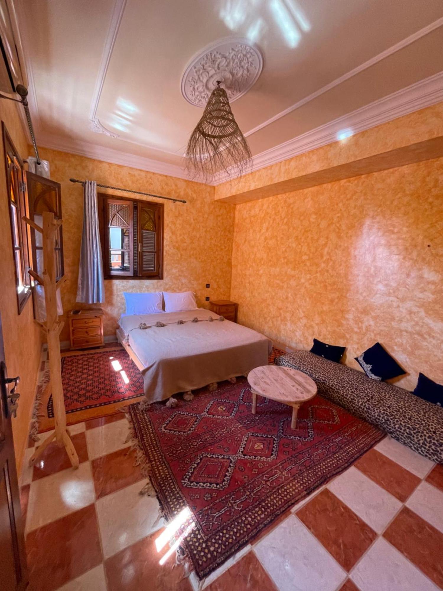 Berber Waves Surf House Hostel Tamraght Buitenkant foto