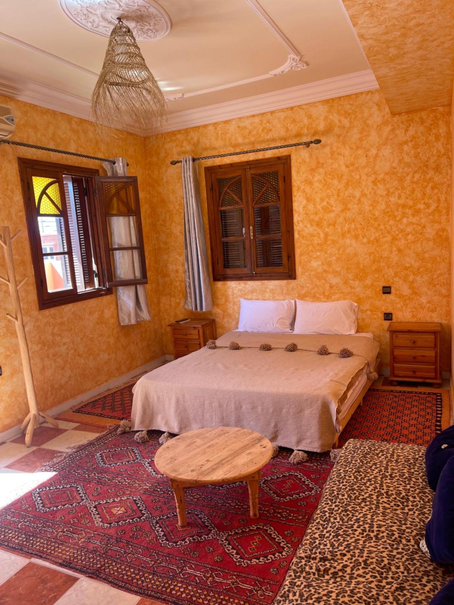 Berber Waves Surf House Hostel Tamraght Buitenkant foto