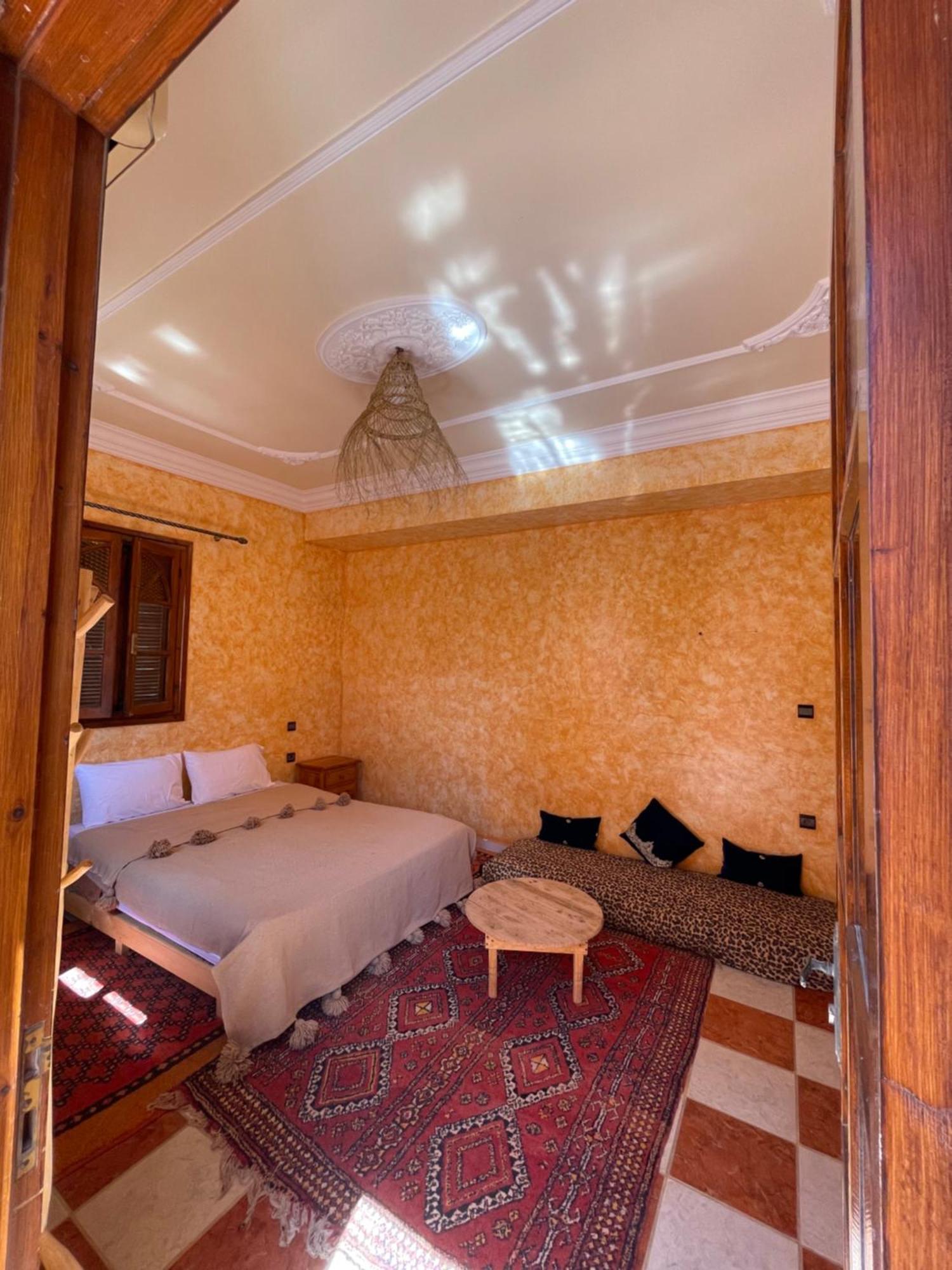 Berber Waves Surf House Hostel Tamraght Buitenkant foto